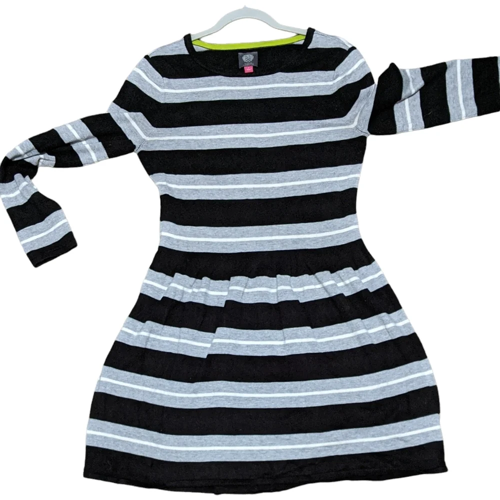 Vince Camuto striped, stretchy comfort dress. Long sleeve baby doll dres… - Picture 5 of 8